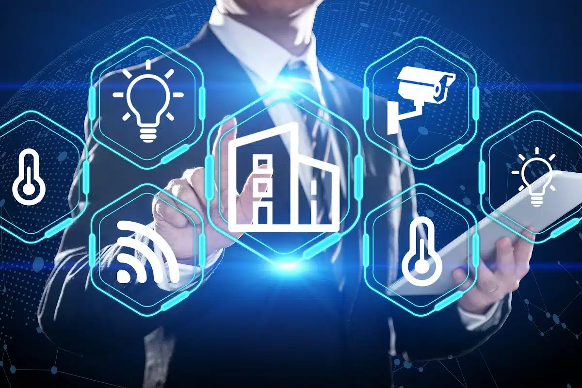 11 Must-Have Tech & Devices To Make Life Easier 11 Must-Have Tech & Devices To Make Life Easier